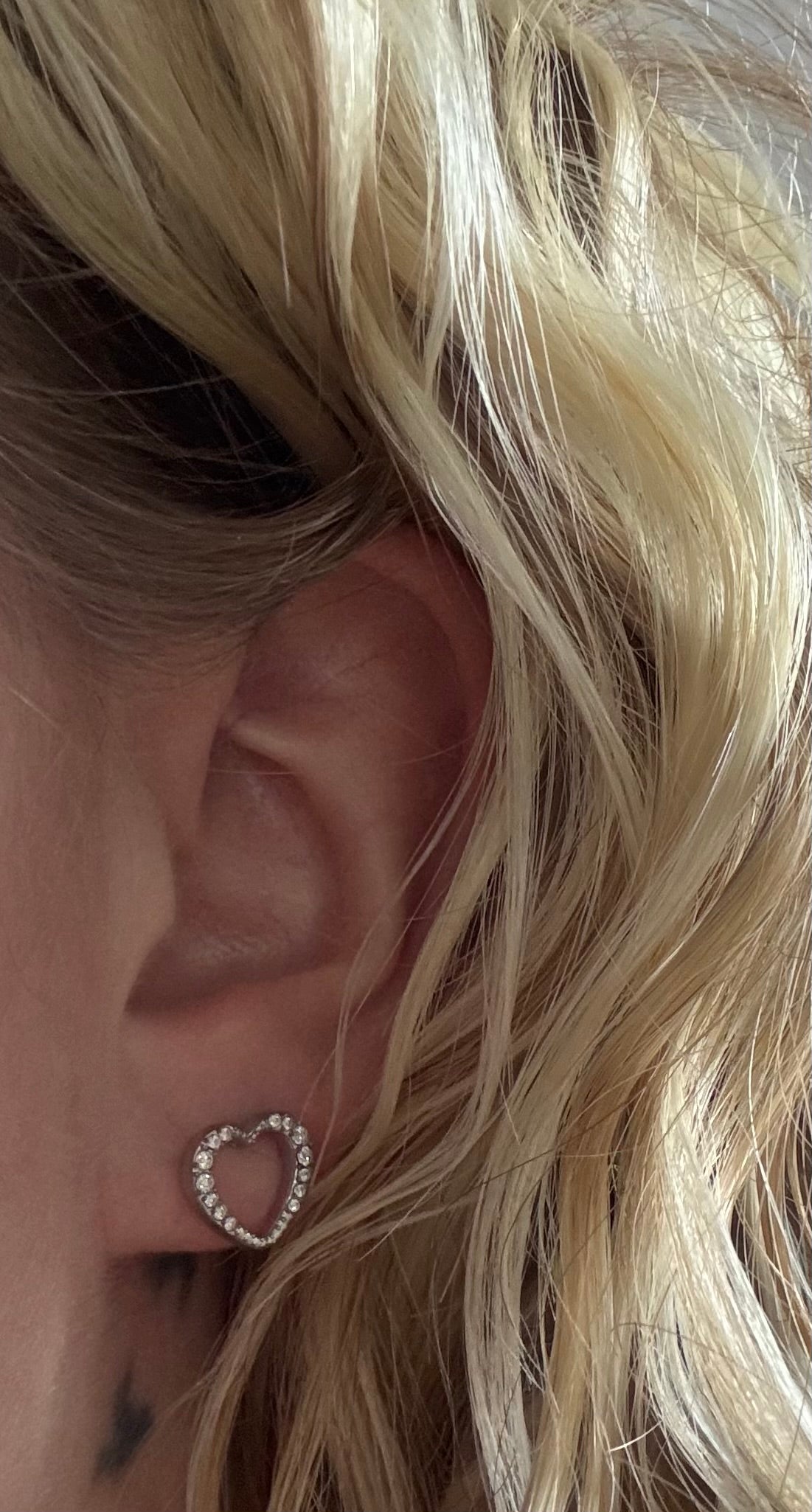 Boucle d’oreille cœur argenté