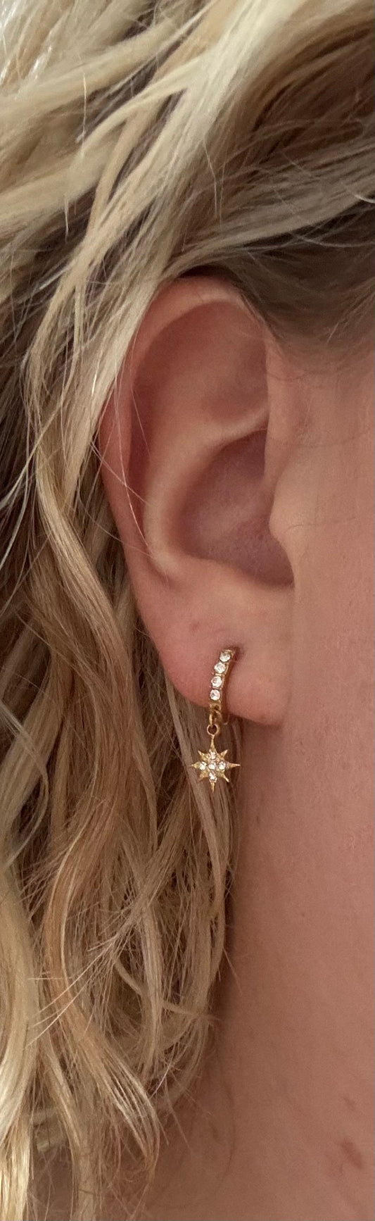 Boucles d’oreilles étoile dorée